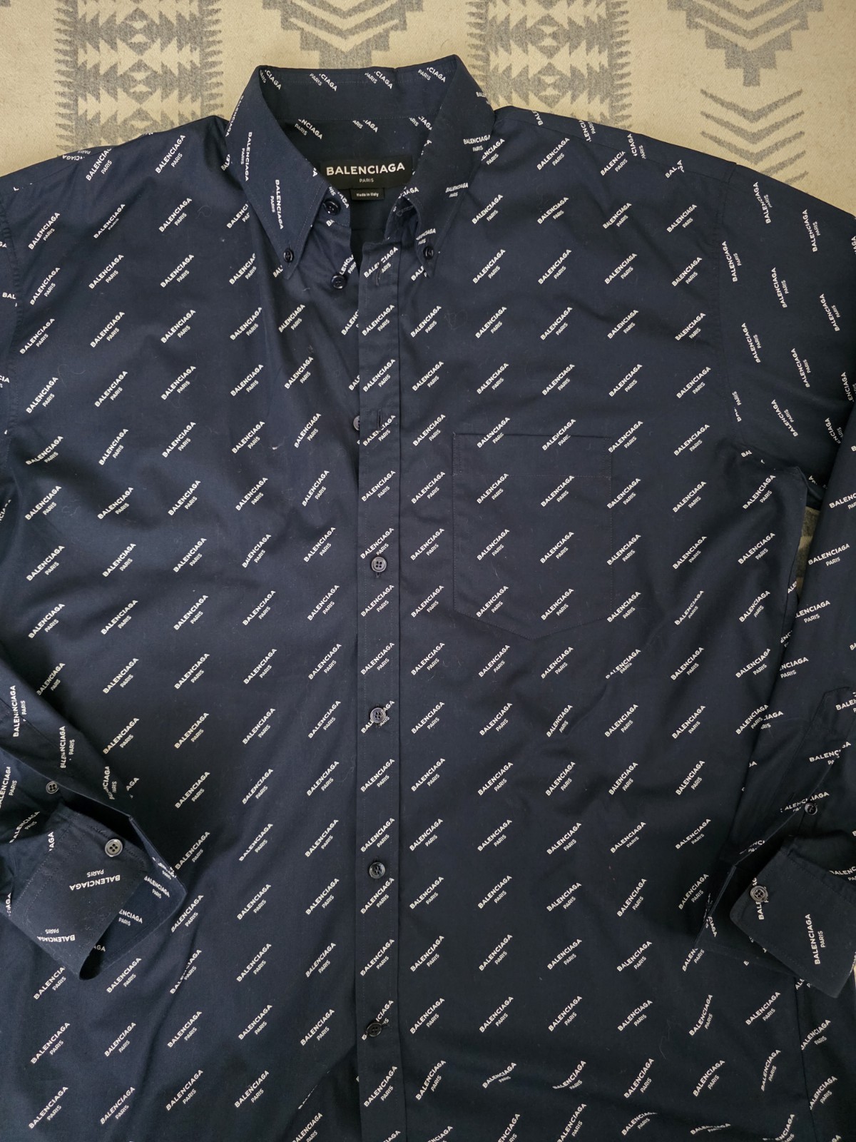 Balenciaga Repeat Logo All Over Print Cotton Button Down Cotton Shirt Sz 41 Navy image 3