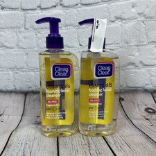 2-Clean  Clear Essentials Foaming Facial Cleanser OIL FREE Original Formula
