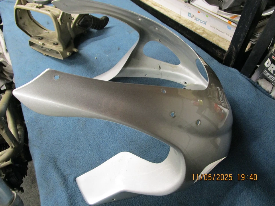 Ducati ST2  front top fairing silver 1999 (small scrape) - Image 4 of 4