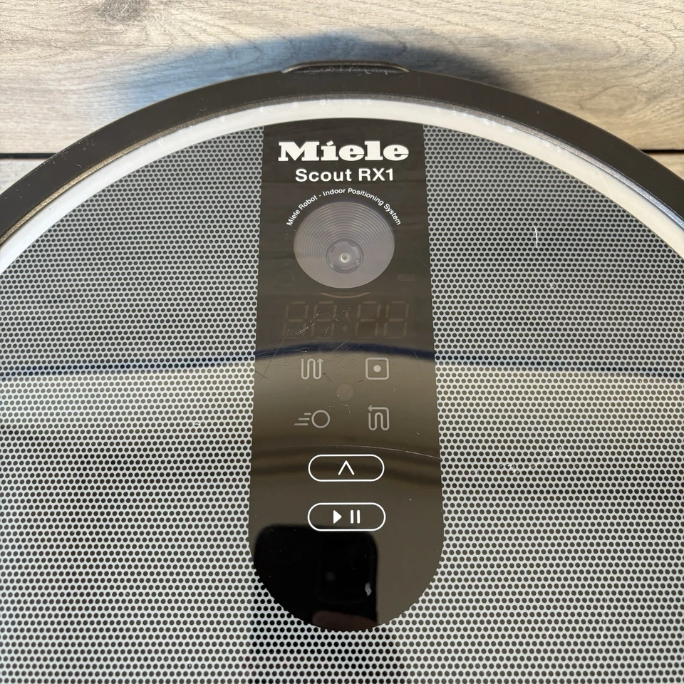 Miele Scout RX1 Robot Vacuum Cleaner - FAULTY - F1 Fault - For Spares / Repair - Image 3 of 4