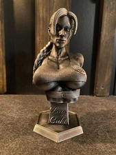 LARA CROFT statue Tomb Raider Silver 7in Tall