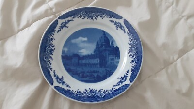 Kahla German Democratic Republic Blue and White Decorative Plate, 9''
