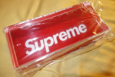 Supreme Fall/Winter 2016 