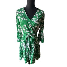 Eliza J Green White Floral Wrap Dress Size 8 Pockets Feminine Chic
