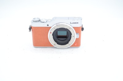 Panasonic Lumix GF9 Mirrorless MFT (Micro Four Thirds) Camera Body
