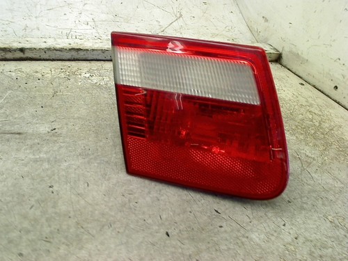 RÜCKLICHT LINKS INNEN REAR LIGHT LEFT INNER BMW 3 serie Touring (E46/3) 2003