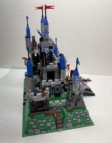 10176 Lego Knight's Kingdom Royal Castle, Complete w/ Box, Instructions, 2006