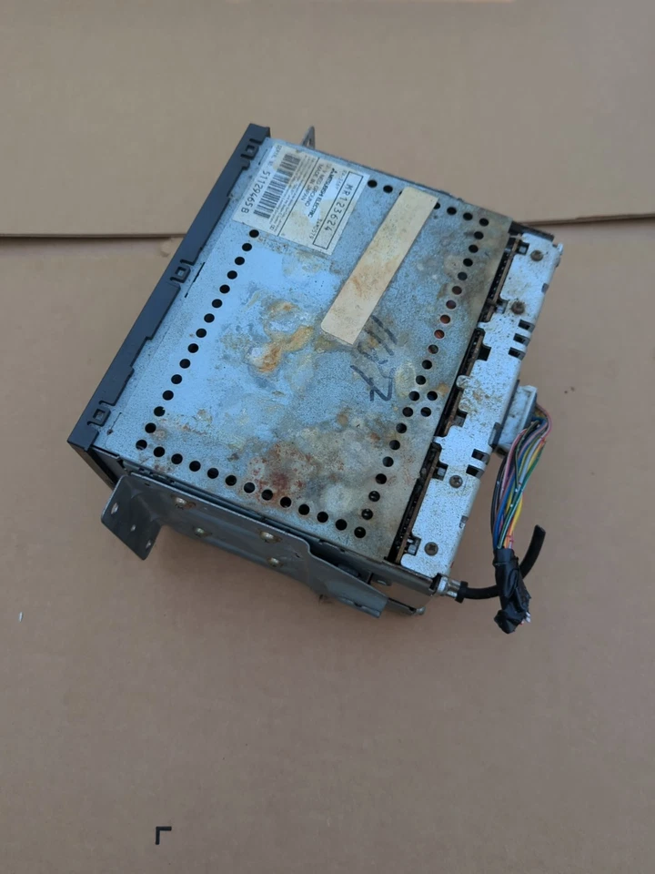Mitsubishi Montero 2004 radio parte RX-366Y Foto 4 de 4