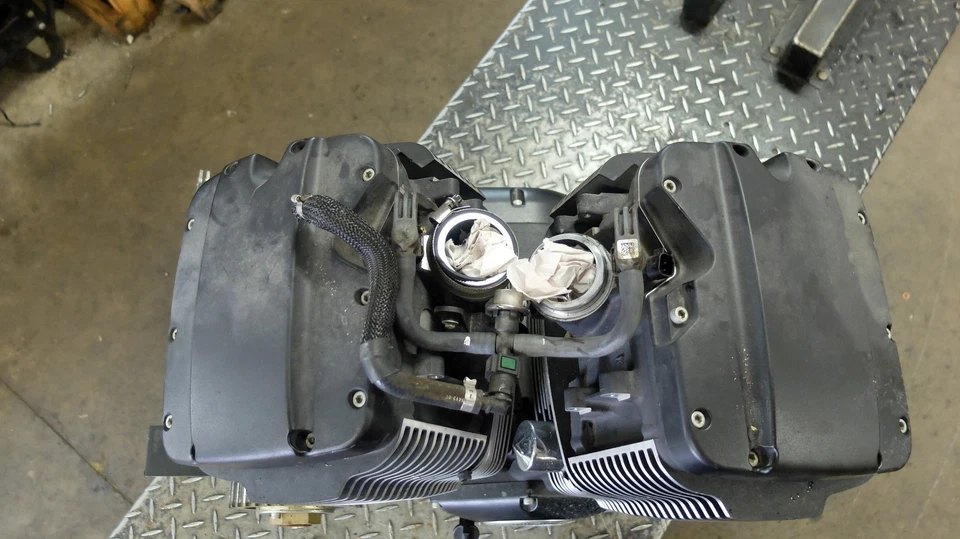 09 Polaris Victory Kingpin 8 Ball Engine Motor Foto 3 de 4