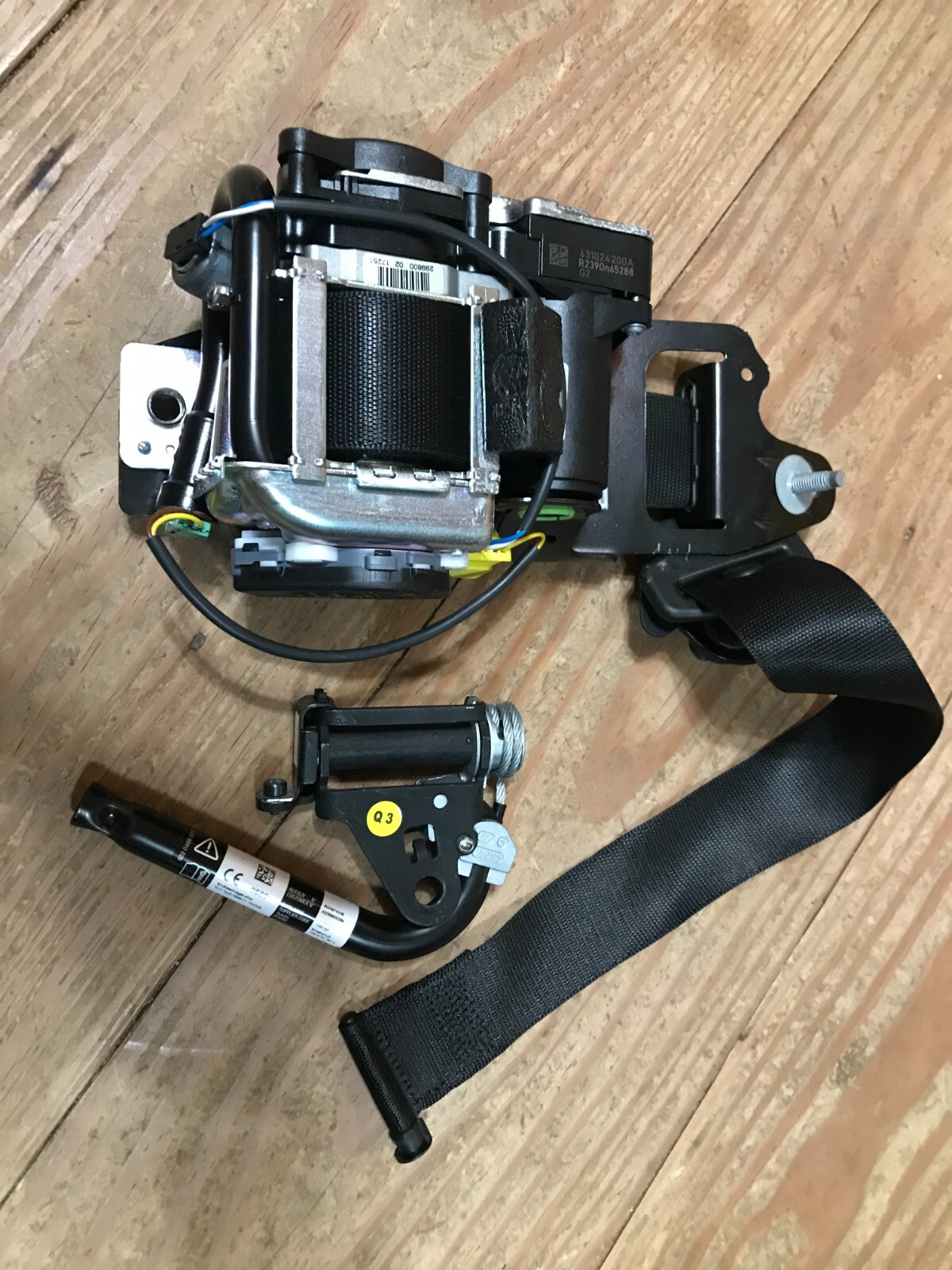 16 19 MERCEDES GLC300 C300 C450 C43 FRONT PASSENGER SEAT BELT