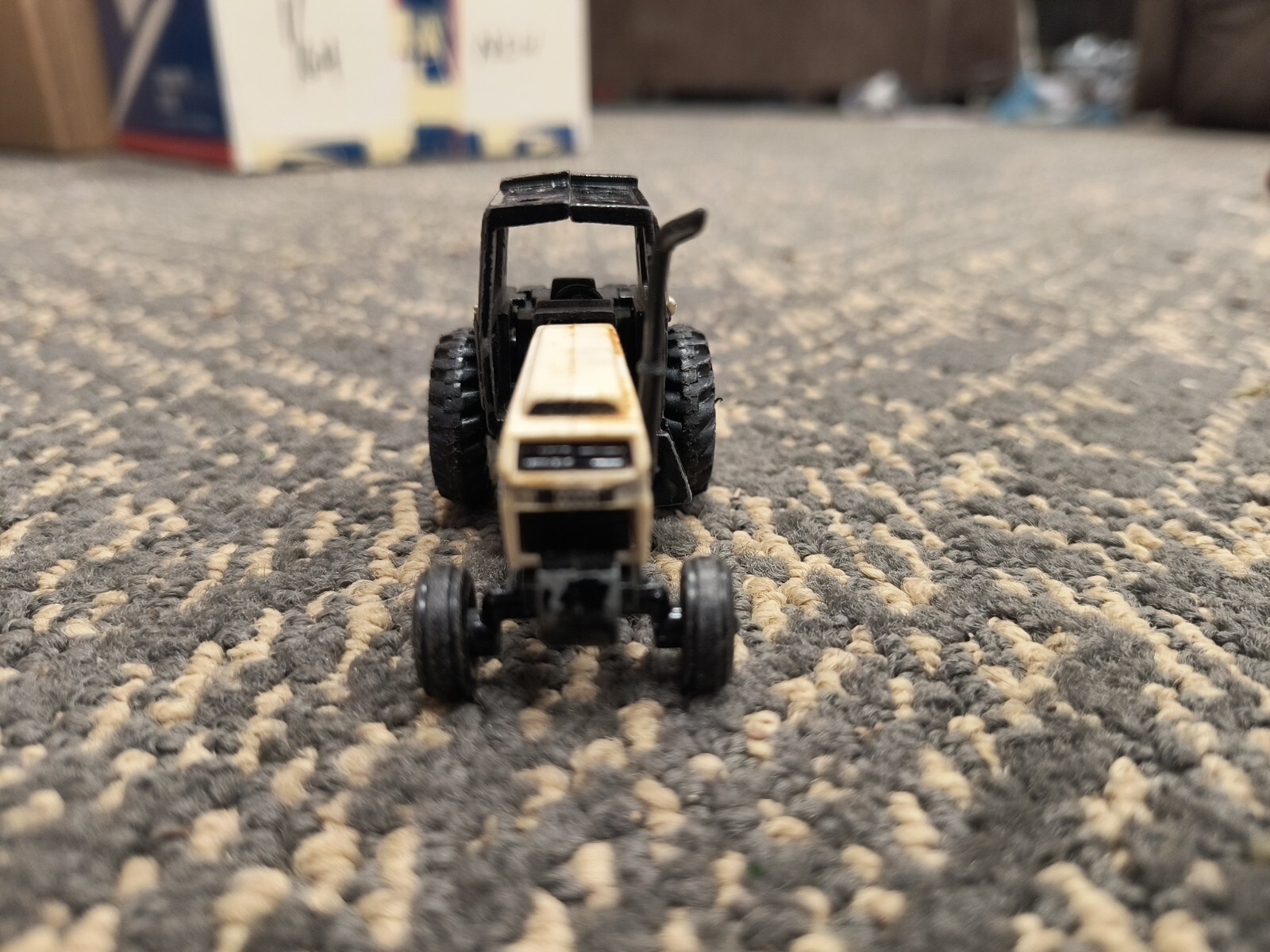 Picture 4 of 6