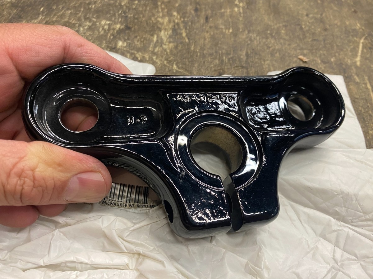 Genuine Harley FXSTS FLSTS Springer Softail Triple Tree