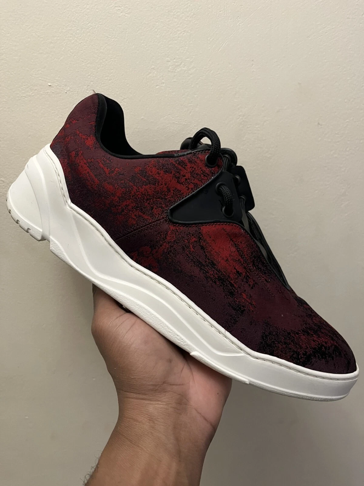 Dior B17 Runner motif rouge   UE 42,5 (Royaume Uni 8,5)