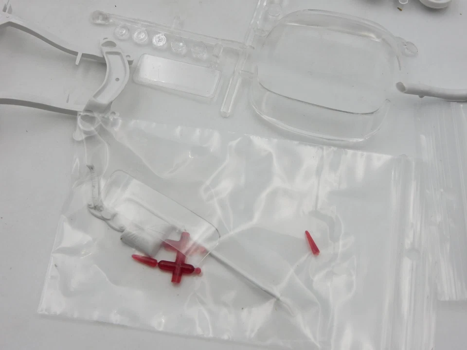 MPC 1960 Vette Chevrolet Corvette 1/25 customizing car 306-200 plastic kit box - Immagine 4 di 4