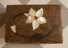 Vintage Fetco Carved Stone Mother a Pearl Trinket Box w/Lid Inlay Floral India 