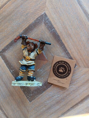 Boyds Bears "Blade Hattrick He Shoots He Scores" #228357 Hockey Player Victory - Picture 1 of 5