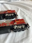 2 life-like HO scale Santa Fe 3560 & 3056 Locomotive & dummy trains — photo 7