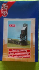 HELJAN N Scale N606 Sand and Coaling tower complex New In Sealed Box!