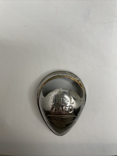Vintage 66 - 71 Ford Ranchero and Station Wagon NOS License Plate Lamp Cover - Picture 2 of 7