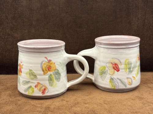 COPPIA (2) Tazze Vintage Gettate a Mano Smaltate Studio Arte Ceramica Pesca, Verde, Viola - Foto 2 di 23