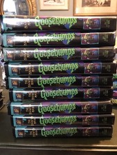 1 Goosebumps The Haunted Mask VHS, 1996 Black Clamshell, R.L. Stine