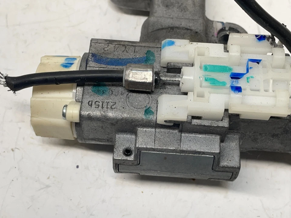 Nissan Frontier 2013-2016 interruptor de encendido cilindro de bloqueo con llave OEM Foto 4 de 4