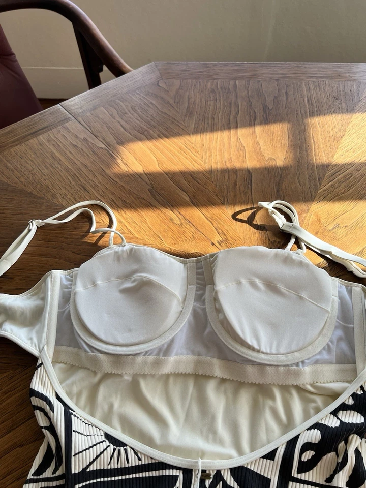 С ЯРЛЫКАМИ Rip Curl Санторини солнце, кремовый и черный текстовый цельный, DD 2XL - Изображение 3 из 4