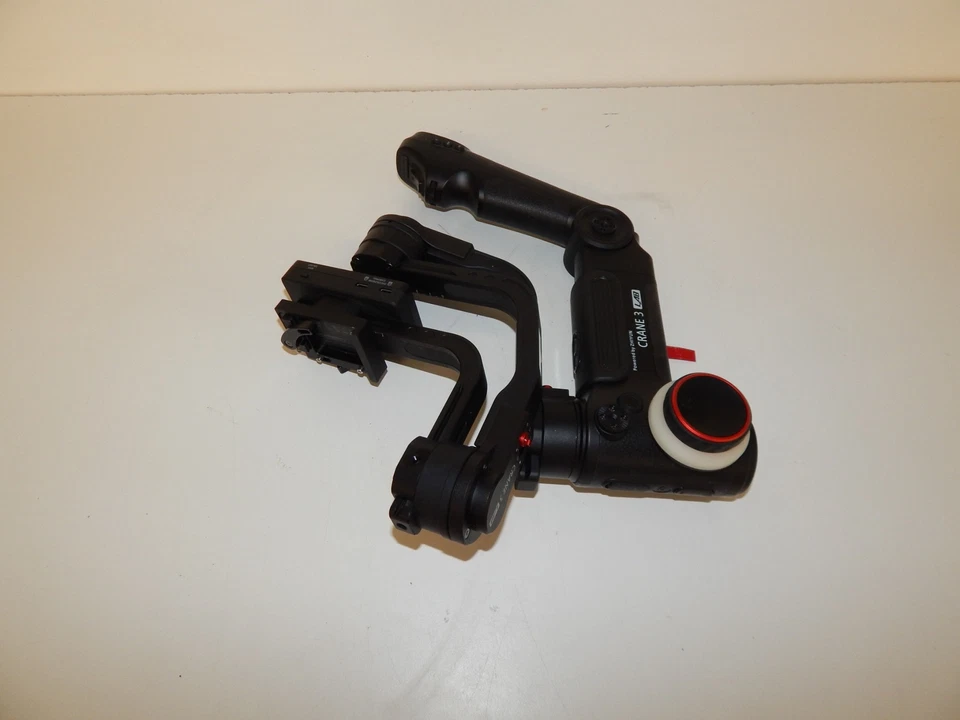Zhiyun CRANE 3 LAB 3-Axis Handheld Gimbal Stabilizer (KWJ34) - Image 3 of 4
