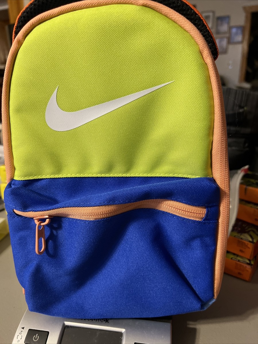 nike brasilia lunch box
