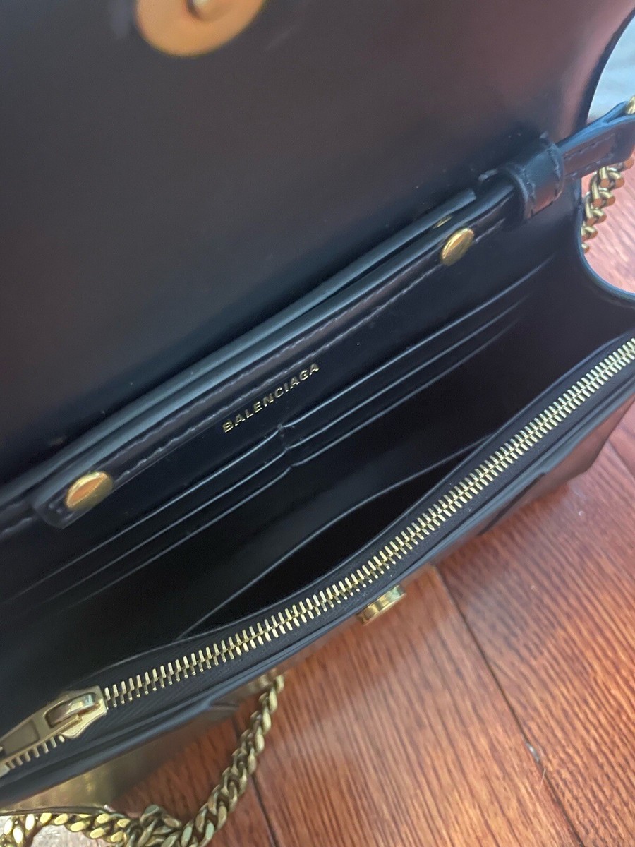 Balenciaga- WOMEN'S HOURGLASS WALLET ON CHAIN BOX IN BLACK