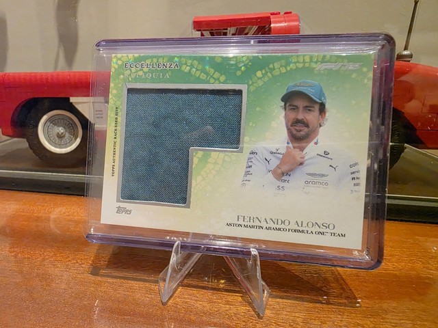 Topps Eccellenza 2025 Formula One F1 Fernando Alonso Reliquia Patch Relic Card