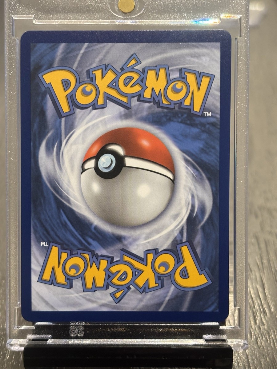 Pokémon Surfing Pikachu VMAX Celebrations 009/025 Holo Ultra Rare