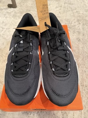 Nike Legend Essential 3 NN Men's Sneakers