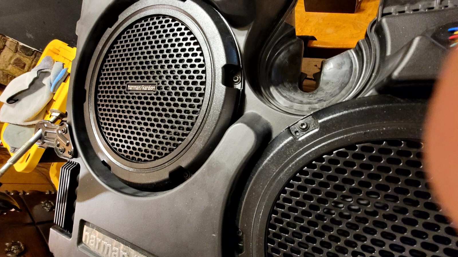 Harmon Kardon Subwoofer Set 2015 Dodge Challenger Hellcat eBay