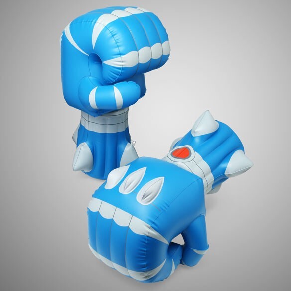 ThinkGeek Giant Robot Battle Fists -Two Fisted Super Robot Action
