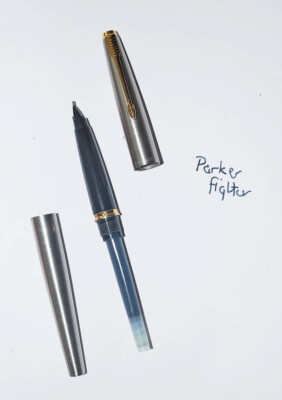 Parker 45 fountain pen. Fighter 14ct Gold Medium Nib (E). | eBay