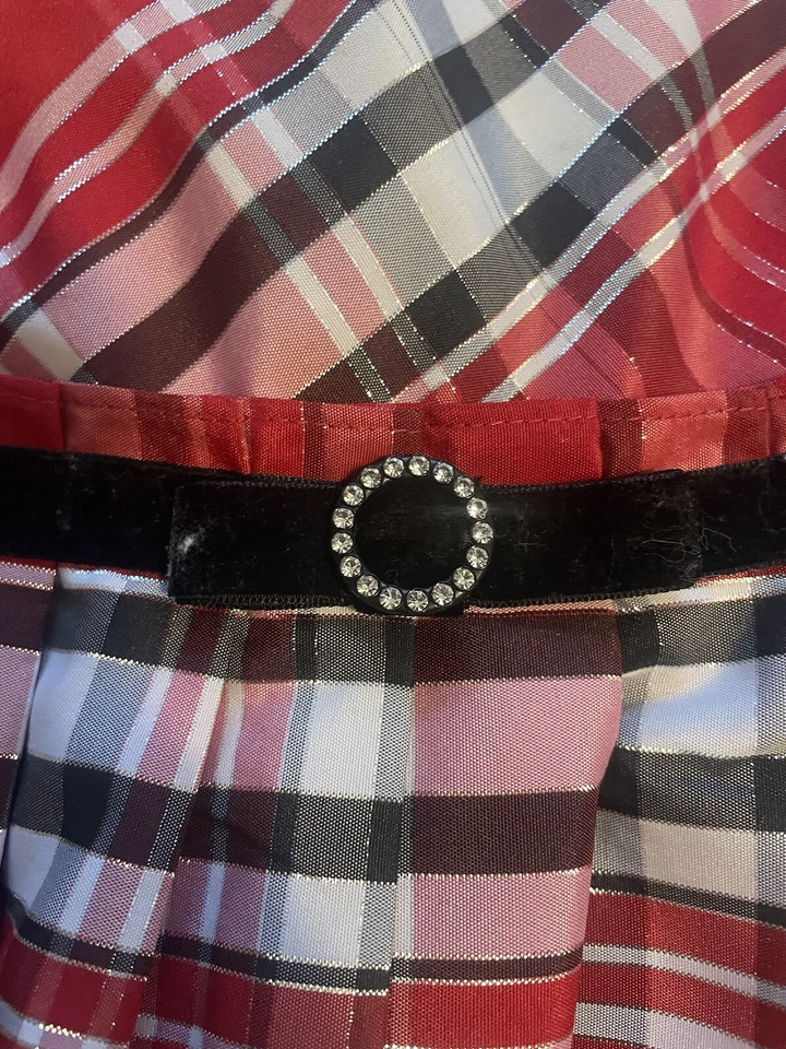 Hermoso Vestido de Navidad para Niñas Jona Michelle Rojo/Negro/Blanco a Cuadros Talla 5. Foto 2 de 4