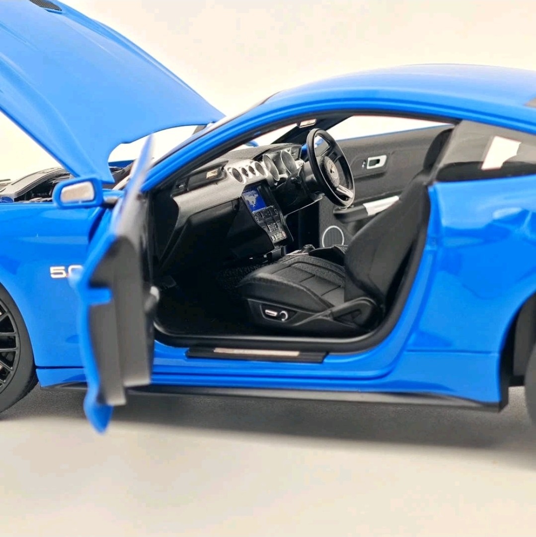 DIECAST MASTERS 61003 1/18 Mustang GT 2019 LHD Blue Model Car