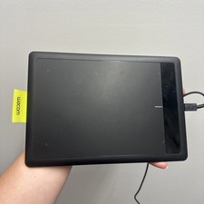 One By Wacom Medium CTL-471 Graphics Tablet and cord
