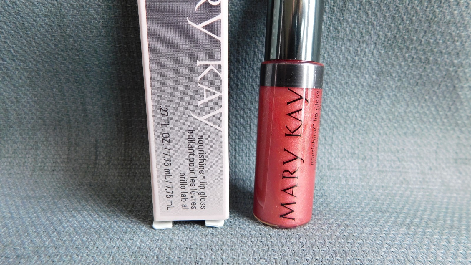 Mary Kay Nourishine Lip Gloss 017037Coral Rose NIB #360