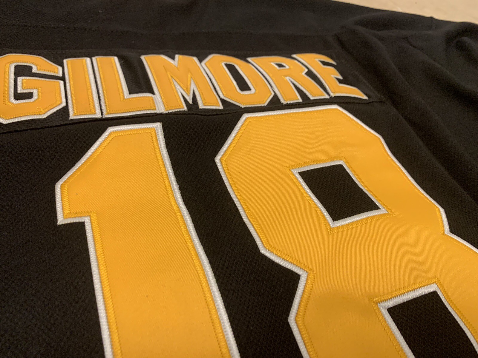 Happy Gilmore Ice Hockey jersey,Boston 18 Gilmore, Quality Embroidered