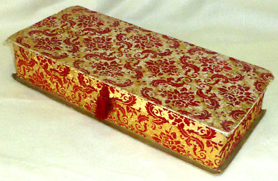 Sehr seltene antike Terry s of York Goldfolie & roter Samt Schokoladenschachtel 30er Jahre.