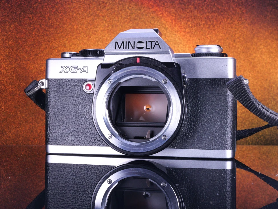 Minolta XG-A Film Camera Vintage 1980s Rare & Working #4104963 - Image 2 of 4