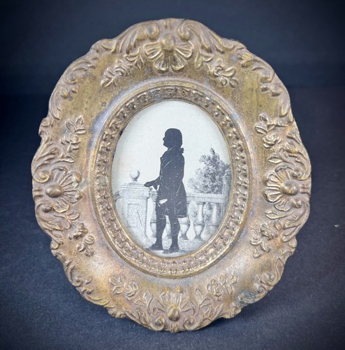 Vintage Picture Frame Ornate Metal Brass Oval 106 Silhouette Colonial Man 5.25" - Picture 8 of 8