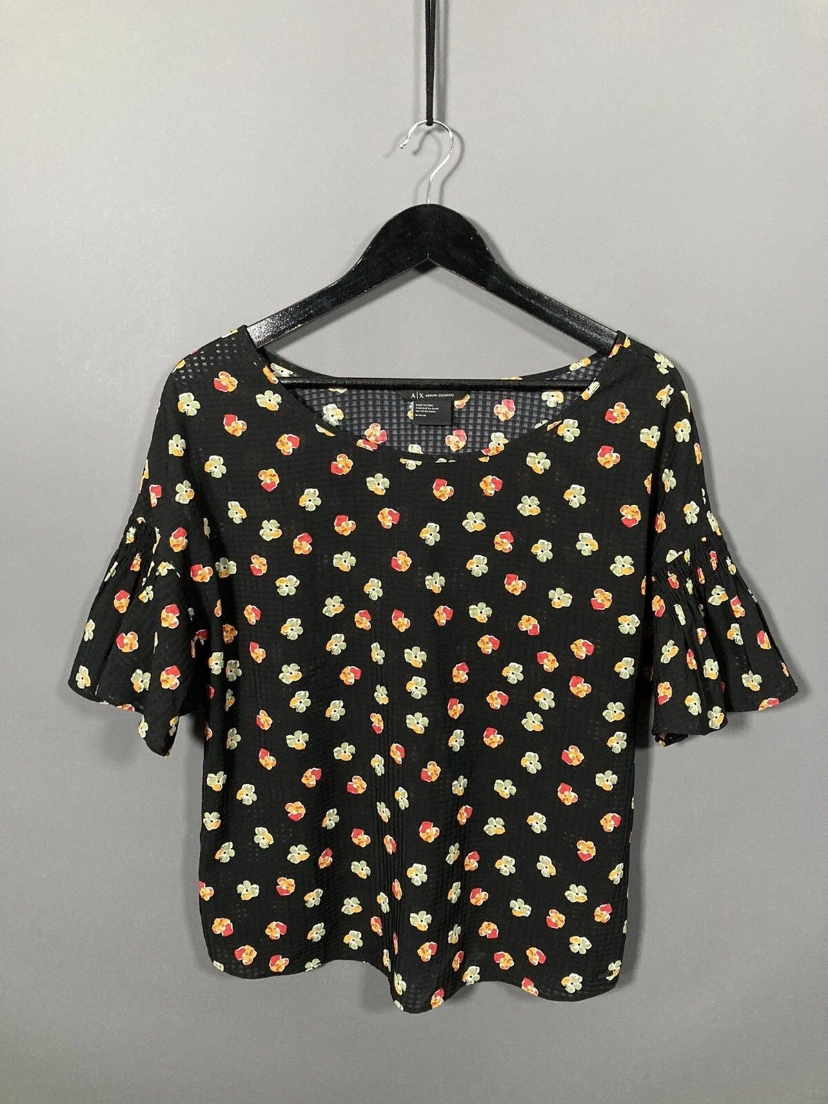 ARMANI Top - Size Medium - Floral - Great Condition - Women’s