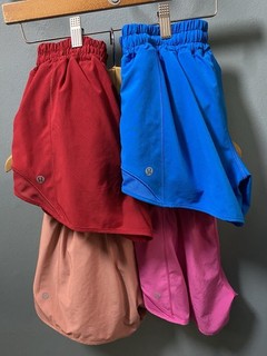 Pantaloncini Lululemon donna taglia 6 multi hot short ll LR foderati 4" lotto di 4 Re