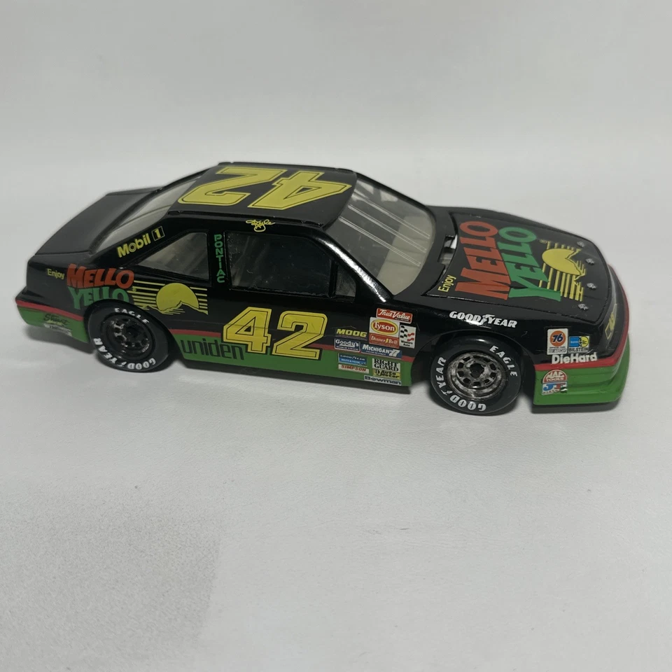 NASCAR Racing Collectable #42 Amarillo Suave Kyle Petty Revell Usado 1/43 Diecast Foto 3 de 4