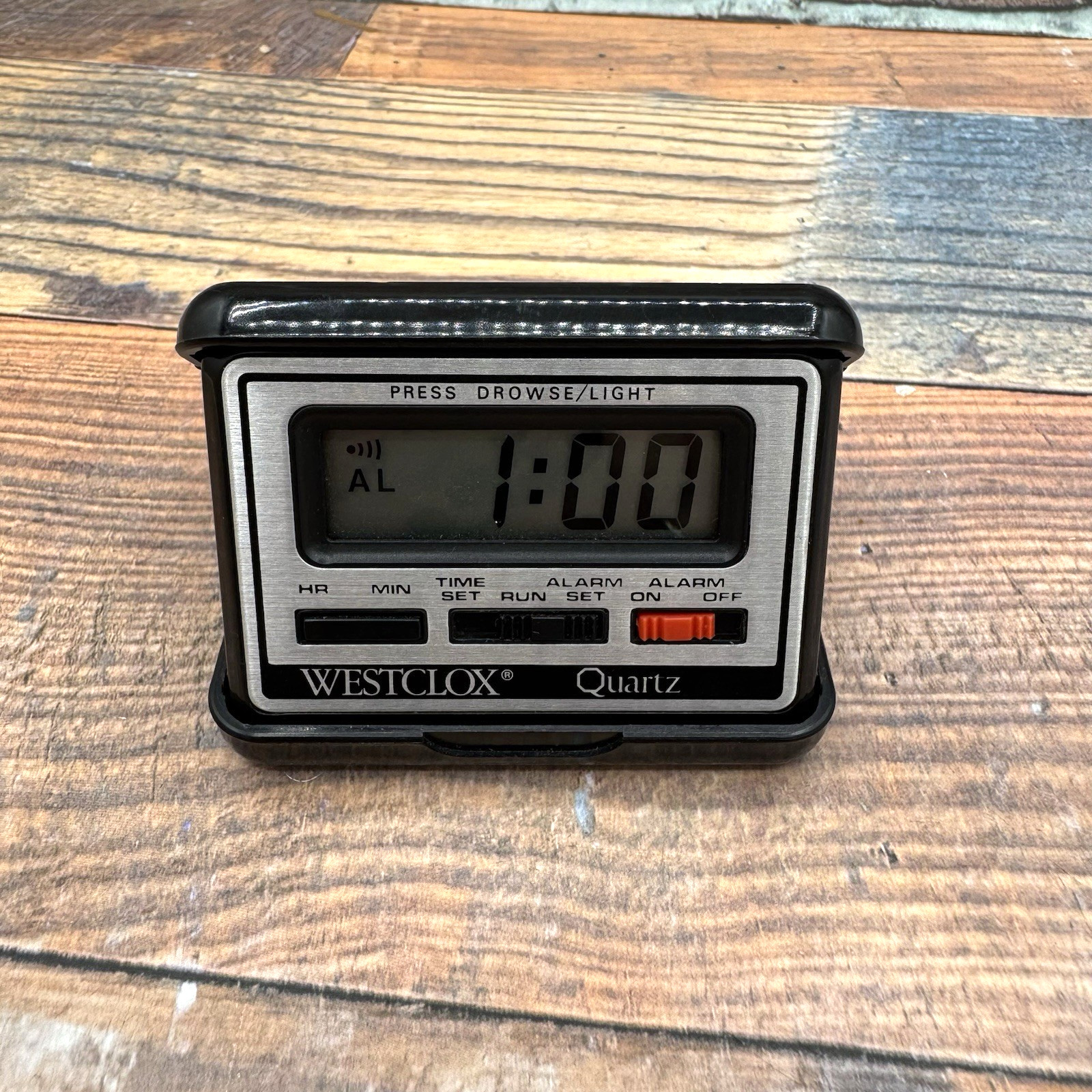Westclox Quartz Travelmate Digital Travel Alarm Clock Folding Vintage 1980 s photo Westclox Quartz Travelmate Digital Travel Alarm Clock Folding Vintage 1980 s featured image