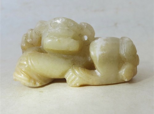 Two antique Chinese Jade Pendants of Animals - Picture 2 of 10