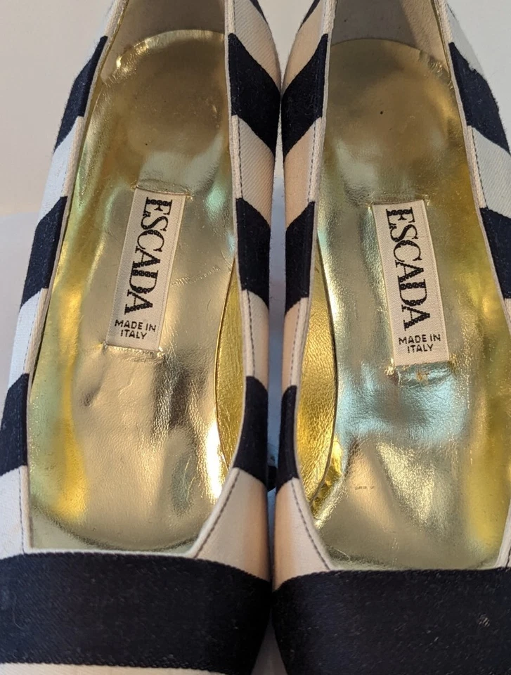 Zapatos de salón vintage Escada a rayas blancas y negras tacón rojo para mujer talla 7,5 tacón de 2,75" Foto 4 de 4